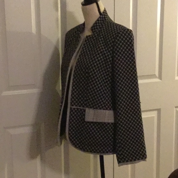 Jacket - Picture 3 of 5